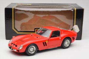 Ferrari 250 GTO Punainen Bburago 1:18 3011 Metalli — kuva 8 / 8