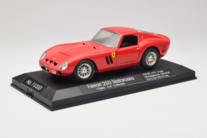 Ferrari 250 GTO Punainen Replacement Stand Exclusive Cars 1:18 EC005 Metalli
