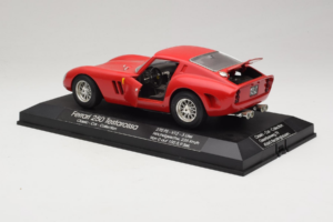 Ferrari 250 GTO Punainen Replacement Stand Exclusive Cars 1:18 EC005 Metalli — kuva 5 / 8