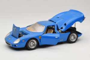 Ferrari 250 LM Sininen Bburago 1:18 3033-B1 Metalli — kuva 2 / 8