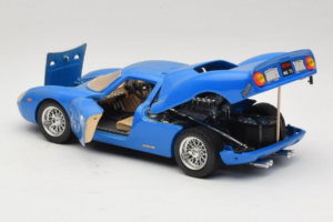 Ferrari 250 LM Sininen Bburago 1:18 3033-B1 Metalli — kuva 5 / 8