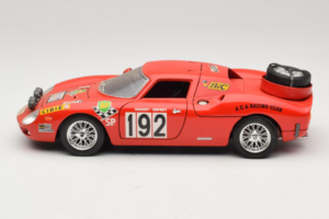 Ferrari 250 LM #192 Punainen 1965 Bburago 1:18 3033-P1 Metalli — kuva 4 / 8