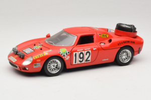 Ferrari 250 LM #192 Punainen 1965 Bburago 1:18 3033-P1 Metalli