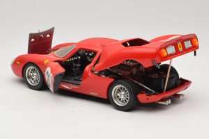 Ferrari 250 LM #21 M. Gregory / J. Rindt 24 Hours of Le Mans 1965 Bburago 1:18 3033-P2 Metalli — kuva 5 / 8
