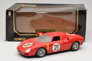 Ferrari 250 LM #21 M. Gregory / J. Rindt 24 Hours of Le Mans 1965 Bburago 1:18 3033-P2 Metalli — kuva 8 / 8