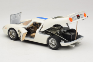 Ferrari 250 LM #22 Valkoinen 1965 Bburago 1:18 3333-W1 Metalli — kuva 5 / 8