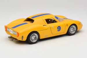 Ferrari 250 LM #9 Keltainen 1965 Bburago 1:18 3033-Y1 Metalli — kuva 3 / 8