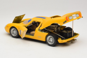 Ferrari 250 LM #9 Keltainen 1965 Bburago 1:18 3033-Y1 Metalli — kuva 5 / 8