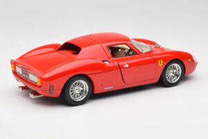 Ferrari 250 Le Mans Punainen Bburago 1:18 3033 Metalli — kuva 3 / 8
