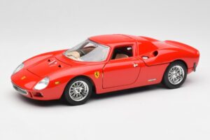 Ferrari 250 Le Mans Punainen Bburago 1:18 3033 Metalli