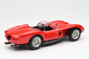 Ferrari 250 Testa Rossa Pontoon Fender Punainen CMC 1:18 M-071 Metalli — kuva 2 / 6