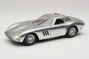 Ferrari 275 GTB Chrome Hopea Guiloy 1:18 B004 Metalli