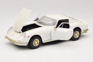 Ferrari 275 GTB/4 Valkoinen ERTL 1:18 7493 Metalli — kuva 2 / 8
