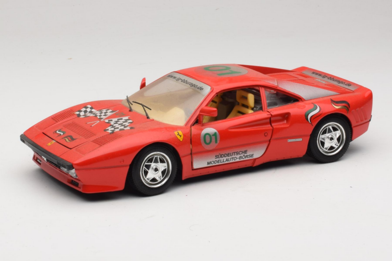 Ferrari 288 GTO #1 Punainen 1984 Bburago 1:18 3027-P3 Metalli