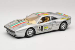 Ferrari 288 GTO #40 Hopea 1984 Bburago 1:18 3027-S1 Metalli