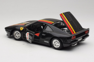 Ferrari 288 GTO #5 Musta Tonka 1:18 1109 Metalli — kuva 5 / 8