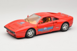 Ferrari 288 GTO PPG Auto Refinish Punainen Bburago 1:18 3027-P2 Metalli