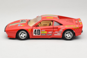 Ferrari 288 GTO Rally #40 Punainen 1986 Bburago 1:18 3057-P1 Metalli — kuva 4 / 8