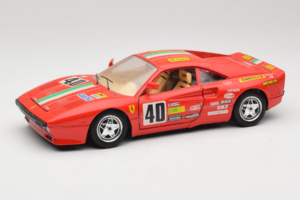 Ferrari 288 GTO Rally #40 Punainen 1986 Bburago 1:18 3057-P1 Metalli