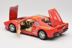 Ferrari 288 GTO Rally #40 Punainen 1986 Bburago 1:18 3057-P1 Metalli — kuva 5 / 8