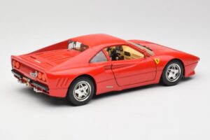 Ferrari 288 GTO Punainen Bburago 1:18 3027 Metalli — kuva 3 / 8