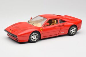 Ferrari 288 GTO Punainen Bburago 1:18 3027 Metalli