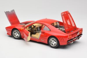 Ferrari 288 GTO Punainen Bburago 1:18 3027 Metalli — kuva 5 / 8