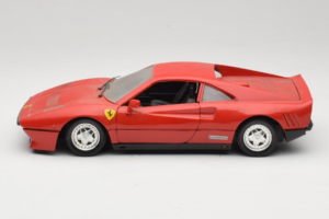 Ferrari 288 GTO Punainen Tonka 1:18 3233 Metalli — kuva 4 / 8