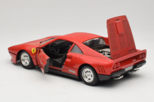 Ferrari 288 GTO Punainen Tonka 1:18 3233 Metalli — kuva 5 / 8