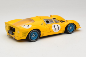 Ferrari 330 P4 #11 Keltainen Spa-Francorchamps 1967 Eagles Race 1:18 38007-Y1 Metalli — kuva 3 / 8