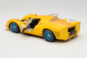 Ferrari 330 P4 #11 Keltainen Spa-Francorchamps 1967 Eagles Race 1:18 38007-Y1 Metalli — kuva 5 / 8