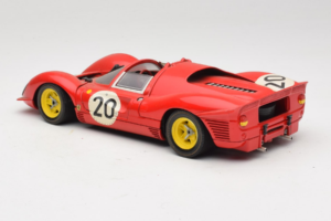 Ferrari 330 P4 #20 Punainen 1967 Revell 1:18 48822-P1 Metalli — kuva 7 / 8