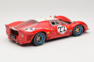 Ferrari 330 P4 #22 Scuderia Filipinetti Poor Condition 1967 Revell 1:18 48825-P1 Metalli — kuva 3 / 8