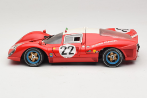 Ferrari 330 P4 #22 Scuderia Filipinetti Poor Condition 1967 Revell 1:18 48825-P1 Metalli — kuva 4 / 8