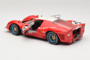 Ferrari 330 P4 #22 Scuderia Filipinetti Poor Condition 1967 Revell 1:18 48825-P1 Metalli — kuva 5 / 8