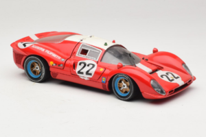 Ferrari 330 P4 #22 Scuderia Filipinetti Poor Condition 1967 Revell 1:18 48825-P1 Metalli — kuva 6 / 8