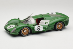 Ferrari 330 P4 #9 Vihreä Spa-Francorchamps 1967 Eagles Race 1:18 41007 Metalli — kuva 2 / 8