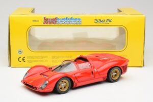 Ferrari 330 P4 Punainen 1967 Revell 1:18 48822 Metalli — kuva 8 / 8