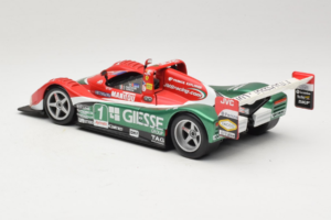 Ferrari 333 SP Giesse #1 G. Pescatori / C. Terrien 2000 Hot Wheels 1:18 29750-P1 Metalli — kuva 7 / 8