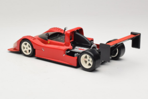 Ferrari 333 SP Punainen Valkoisilla Vanteilla Hot Wheels 1:18 29230 Metalli — kuva 5 / 8