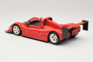 Ferrari 333 SP Punainen Valkoisilla Vanteilla Hot Wheels 1:18 29230 Metalli — kuva 7 / 8