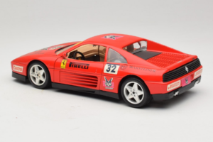 Ferrari 348 TB #32 Pirelli Punainen 1989 Bburago 1:18 3039-P1 Metalli — kuva 7 / 8