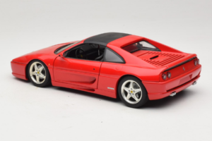 Ferrari F355 GTS Punainen UT Models 1:18 22111 Metalli — kuva 7 / 8