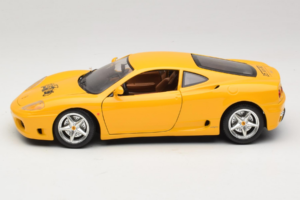 Ferrari 360 Modena 25 Jahre FMC Keltainen Bburago 1:18 3358-Y1 Metalli — kuva 4 / 8