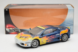 Ferrari 360 Modena Challenge #5 Hot Wheels Purple Fire Livery 1999 Bburago 1:18 29619 Metalli — kuva 8 / 8