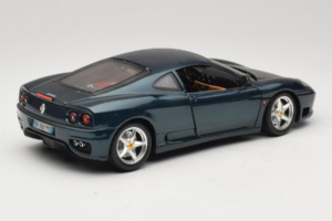 Ferrari 360 Modena Tummanvihreä Metallic Bburago 1:18 3358-G2 Metalli — kuva 2 / 7