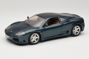 Ferrari 360 Modena Tummanvihreä Metallic Bburago 1:18 3358-G2 Metalli