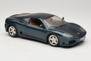 Ferrari 360 Modena Tummanvihreä Metallic Bburago 1:18 3358-G2 Metalli — kuva 5 / 7