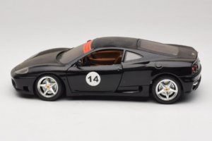Ferrari 360 Modena #14 Musta Rajoitettu Painos Bburago 1:18 3368-B1 Metalli — kuva 4 / 8