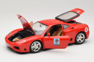 Ferrari 360 Modena Bevro International #4 Rajoitettu Painos 111 kpl Punainen Bburago 1:18 3358-P1 Metalli — kuva 2 / 8